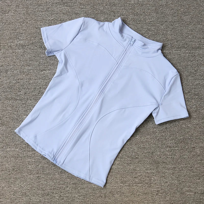 Camisetas de entrenamiento adelgazantes de cintura de verano de alta calidad para mujer, de secado rápido, con cuello alto ajustado y cremallera completa, camisetas de yoga de manga corta.