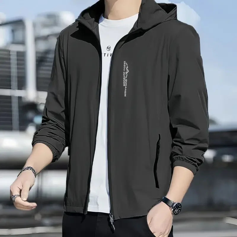Chaqueta de verano para exteriores con protección solar UPF50 para hombre (2024), estilo nuevo, holgada, de seda helada, ultrafina.