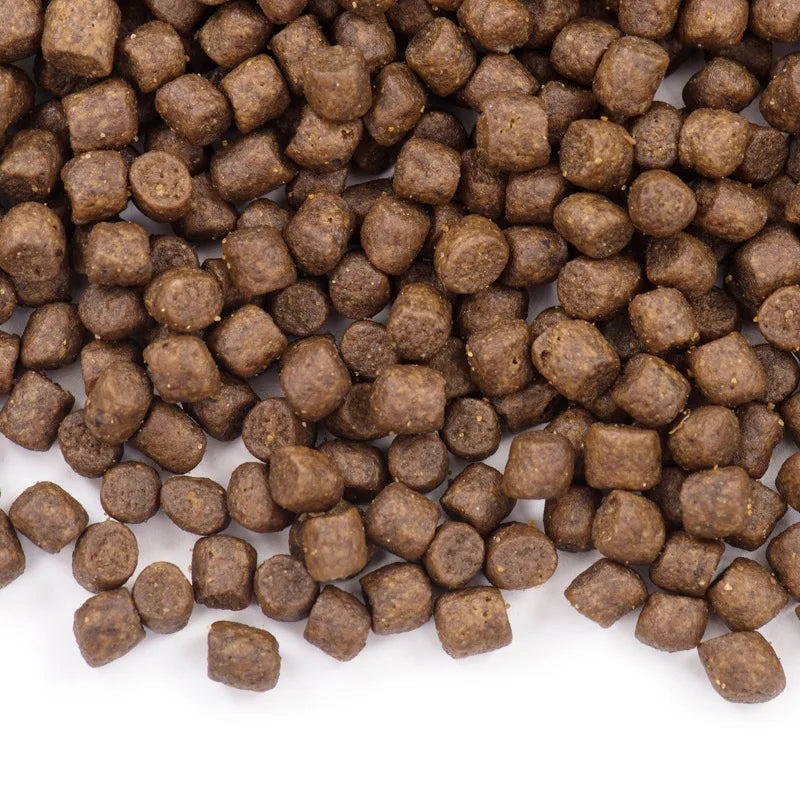 Alimento liofilizado universal para perros adultos de razas grandes, específicos para golden retriever, labrador, border collie, a precio completo, envase grande.