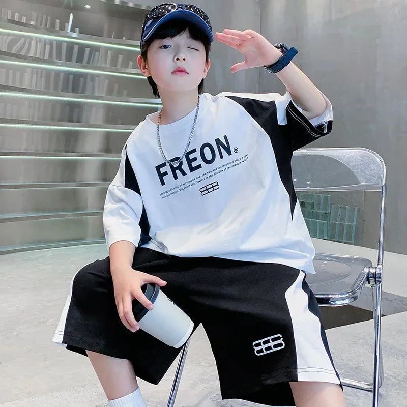 Ropa para niños Ropa de verano para niños Conjunto de manga corta 2025 Nuevo estilo deportivo de verano Fresco y de moda