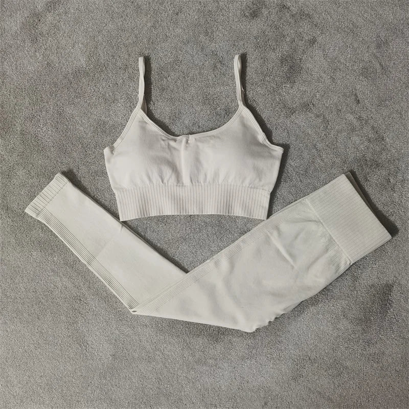 Conjunto de yoga fitness sin costuras para mujer, ropa deportiva de cintura alta, leggings, pantalones cortos de dos piezas, ropa de gimnasio para mujer