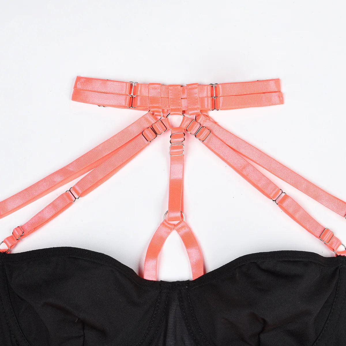 Conjunto de lencería sexy para mujer, con panel de encaje, escote en V profundo, glúteos abiertos, tirantes con forma de corazón de melocotón, cadena cruzada, liguero, ropa interior de tres piezas