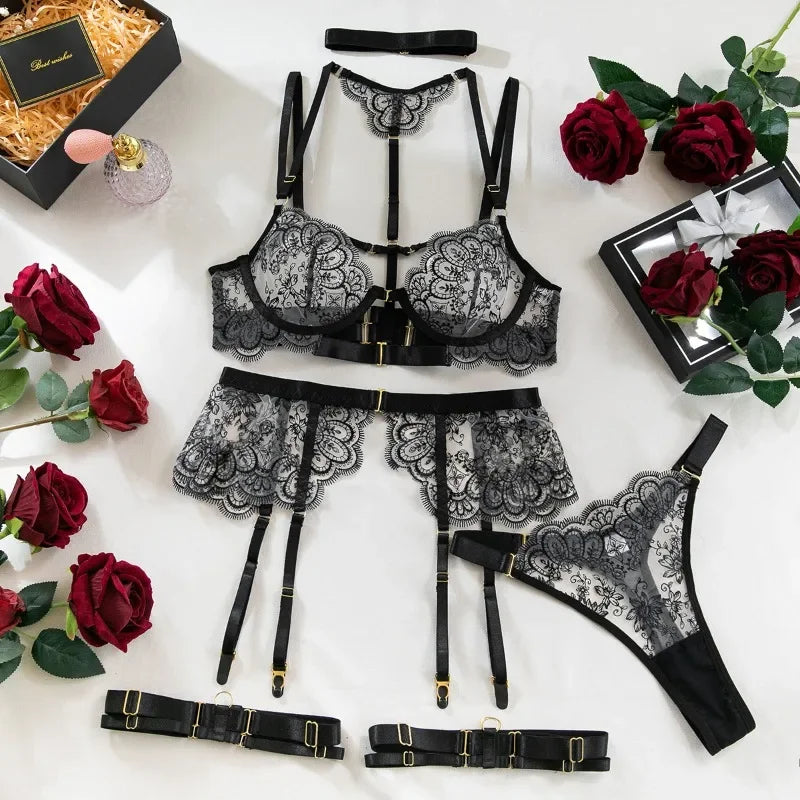 Tornova - Conjunto de ropa interior sexy con bordado de 5 piezas para mujer, de malla con retazos, transparente, con cuello halter y ligas, lencería sexy