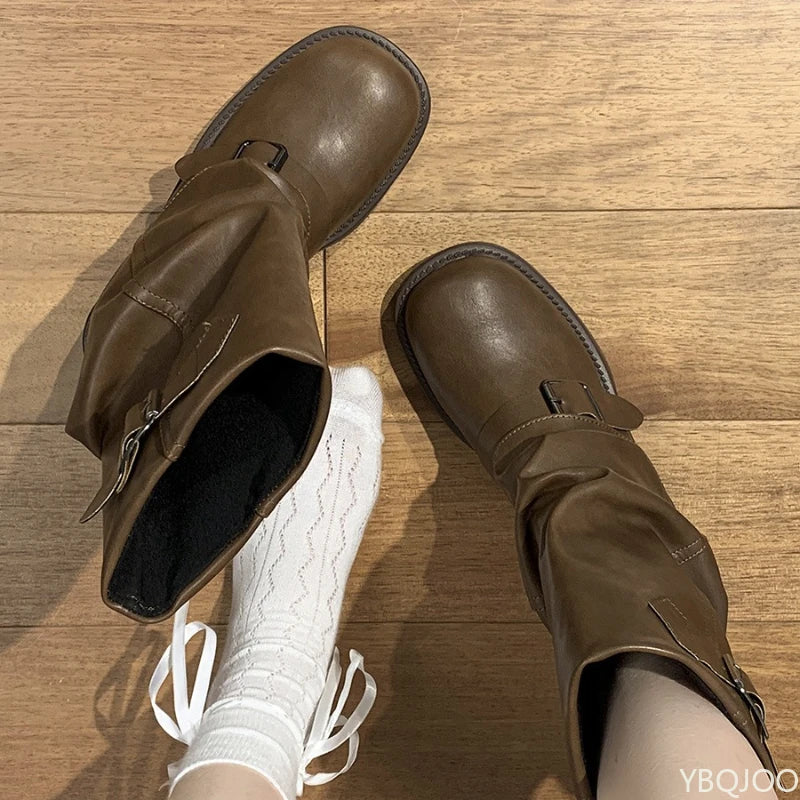 Botas vaqueras retro marrones de estilo occidental para mujer, estilo otoño-invierno, 2025, nuevas botas cortas, delgadas, gruesas y apiladas.