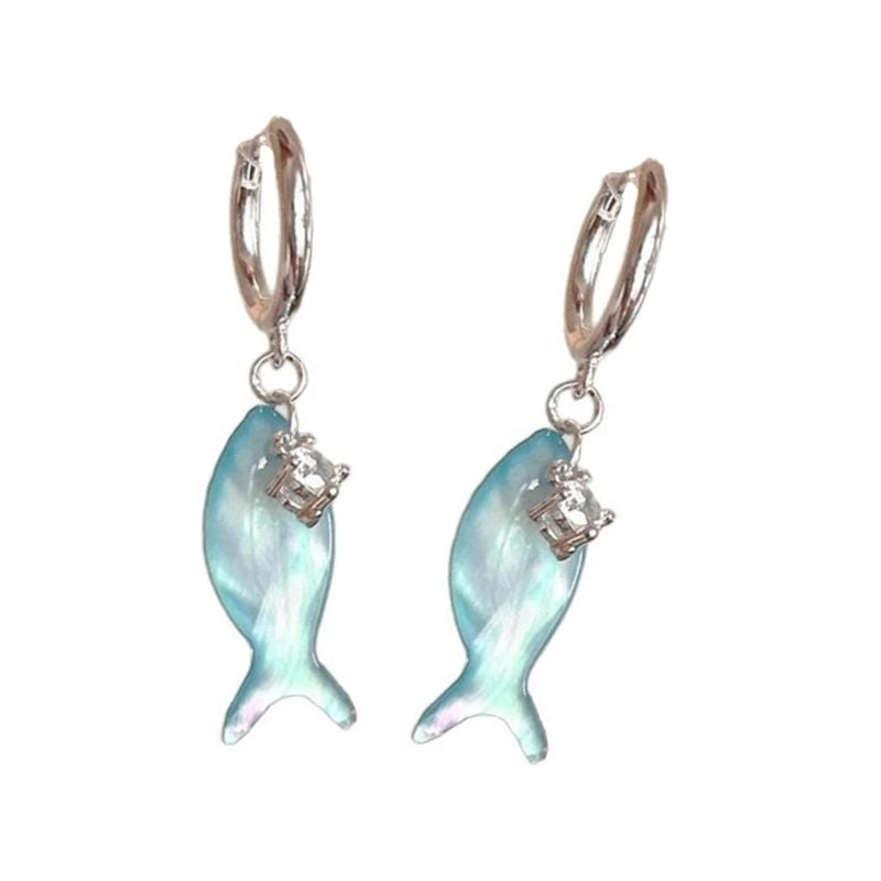 G7NC - Pendiente colgante de pez azul de moda, hecho a mano, de plástico, accesorio para las orejas, joyería con temática oceánica para uso diario o informal.
