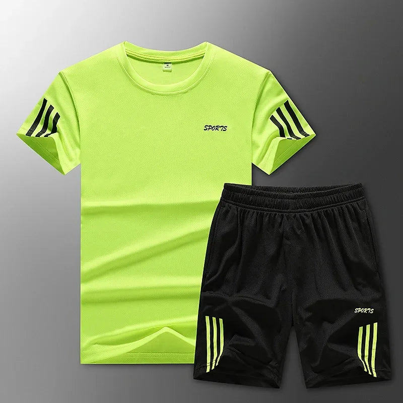 Conjunto de ropa deportiva de verano para hombre, camiseta y pantalones cortos de secado rápido, ropa deportiva para exteriores, talla grande, ligera, de producción china.
