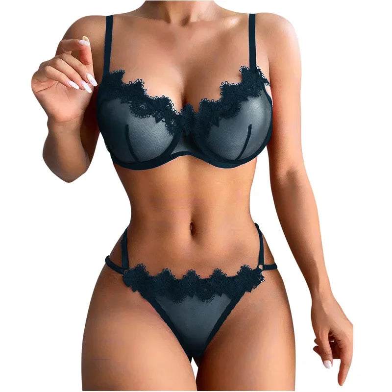 Conjunto de lencería sexy Tornova, color sólido, encaje transparente, conjunto de dos piezas, encaje de malla con parches, ropa interior femenina atractiva.