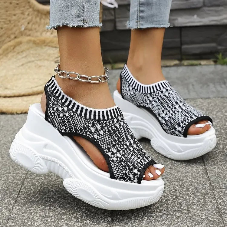 Sandalias de tacón grueso de moda para mujer, estilo nuevo de primavera, informales, combinables, de talla grande, cómodas, con suela de goma.