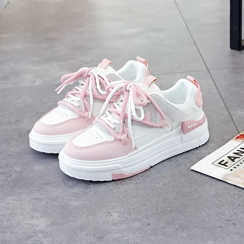 Primavera 2025, Niche, versátil, para estudiantes, zapatos blancos de suela gruesa, a la moda, con doble lazo, deportivos casuales.
