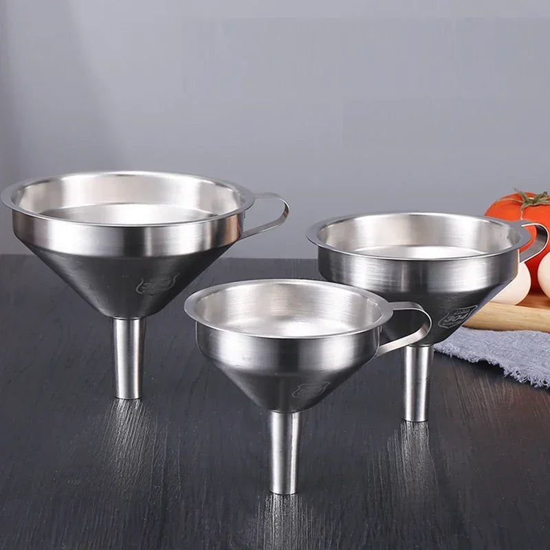 Embudo de acero inoxidable 304 de boca ancha con filtro de malla para aceite de cocina, especias líquidas y utensilios de cocina.