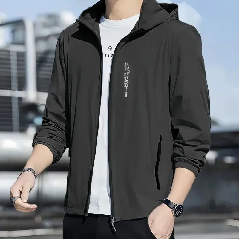 Chaqueta de verano para exteriores con protección solar UPF50 para hombre (2024), estilo nuevo, holgada, de seda helada, ultrafina.