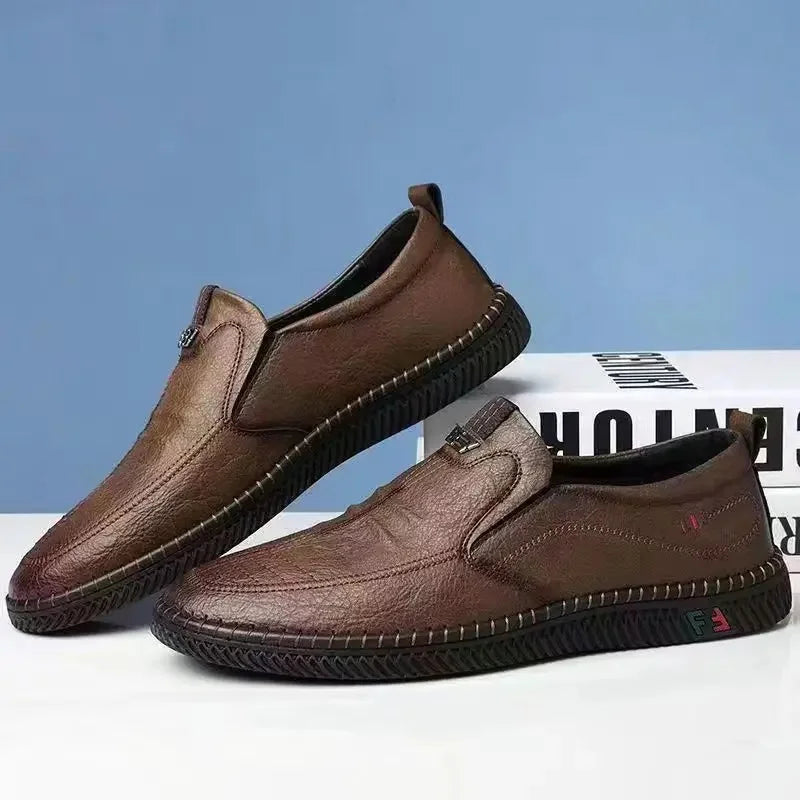 Zapatos de conducción de cuero cómodos para hombre, sin cordones, con suela suave, antideslizantes, transpirables, para personas de mediana edad y mayores.