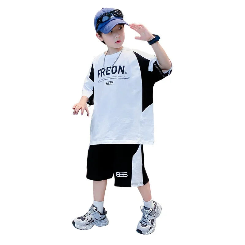 Ropa para niños Ropa de verano para niños Conjunto de manga corta 2025 Nuevo estilo deportivo de verano Fresco y de moda