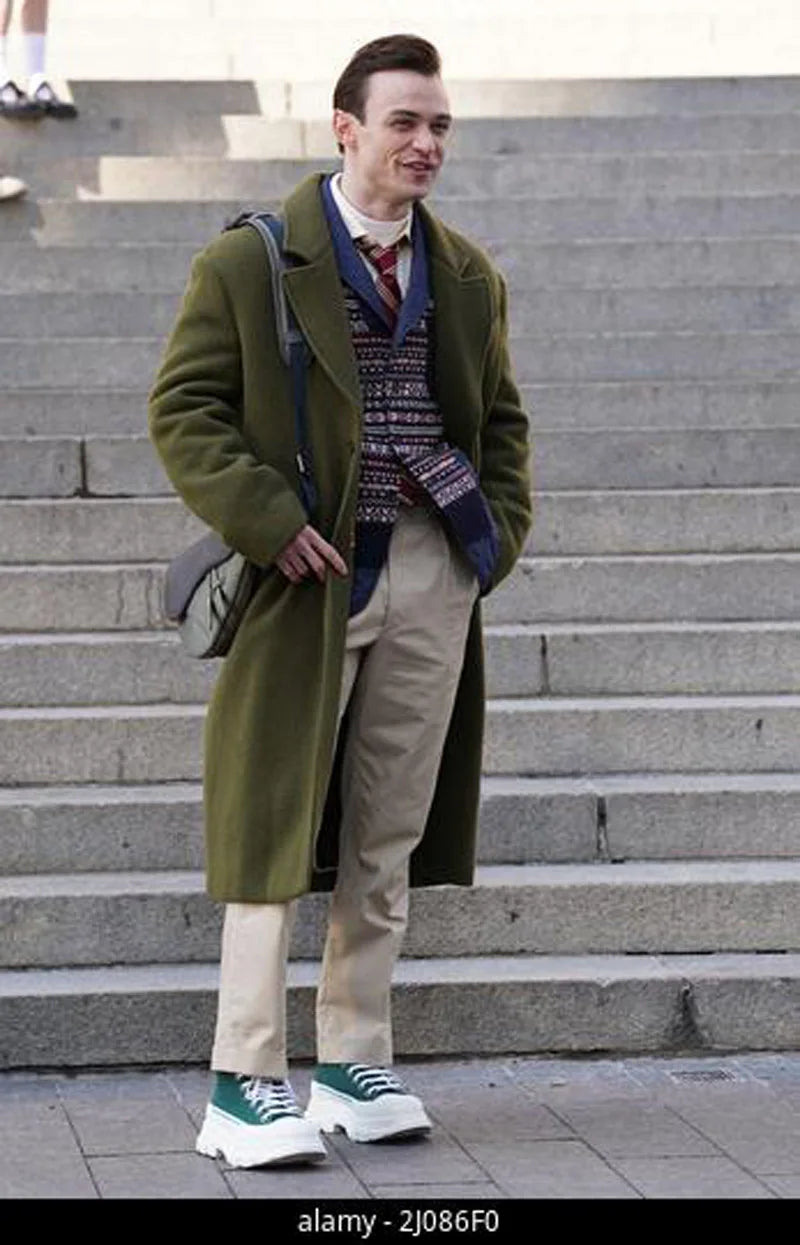 Abrigo verde de Thomas Doherty Gossip Girl temporada 2