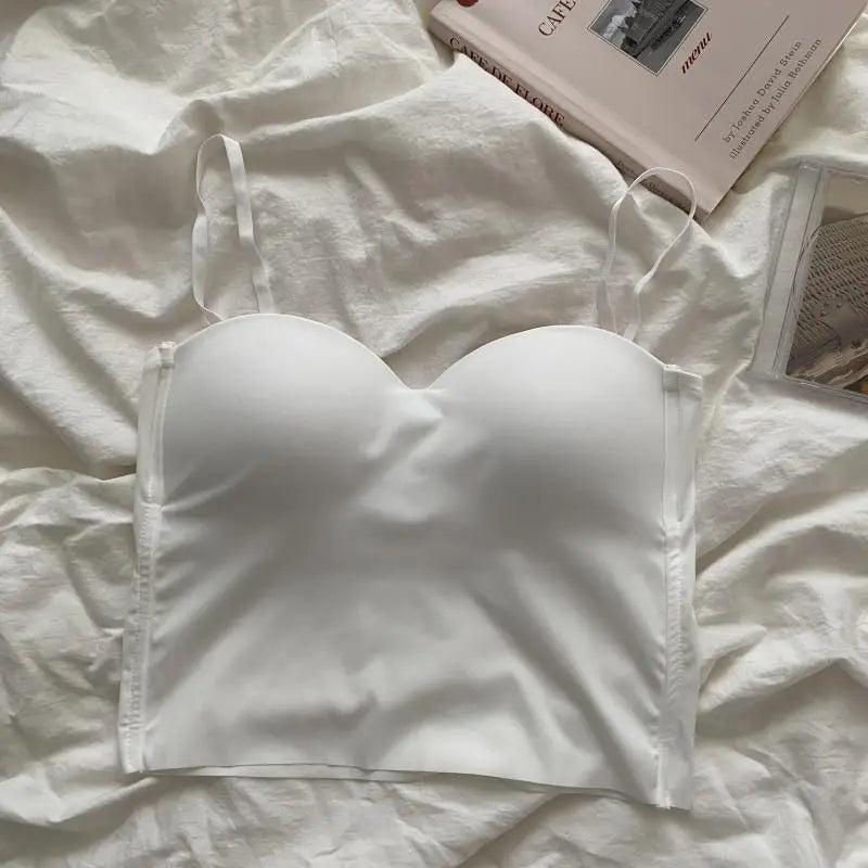Aishang - Camiseta interior de seda fina sin tirantes para mujer, con espalda francesa, copa fija integrada, para uso exterior, con efecto envuelto en el pecho