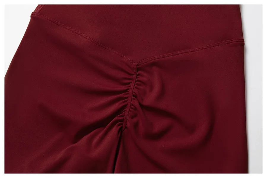 Nuevo conjunto de yoga para mujer, ropa deportiva para gimnasio, sujetador deportivo y pantalones cortos, conjuntos de leggings, atuendos de sensación desnuda, ropa deportiva femenina, chándal