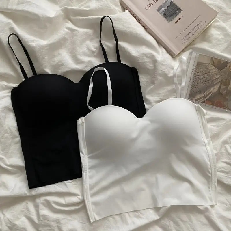 Aishang - Camiseta interior de seda fina sin tirantes para mujer, con espalda francesa, copa fija integrada, para uso exterior, con efecto envuelto en el pecho