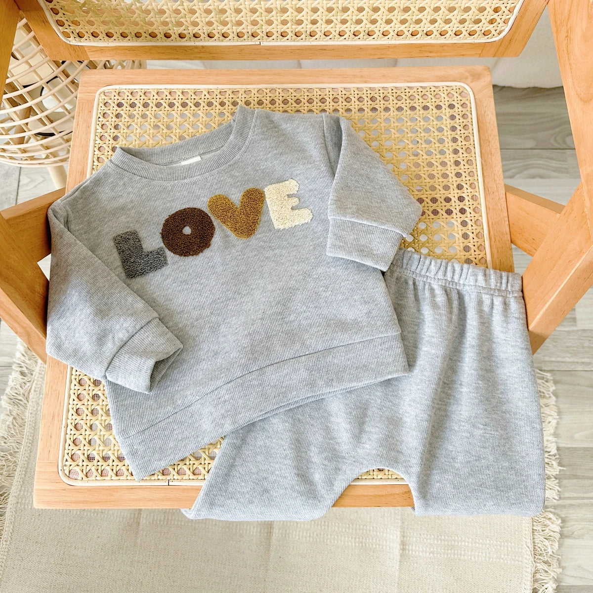 Ropa para bebé recién nacido, conjunto infantil, sudadera para niño y niña, primavera y otoño, top y pantalones con letras de manga larga, conjunto de 2 piezas para niños
