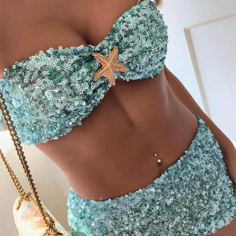 Conjunto de bikini sexy con lentejuelas de 2 piezas para mujer, top corto liso sin tirantes y sin mangas, minifaldas ajustadas de corte A, atuendo de verano 2025 para mujer.