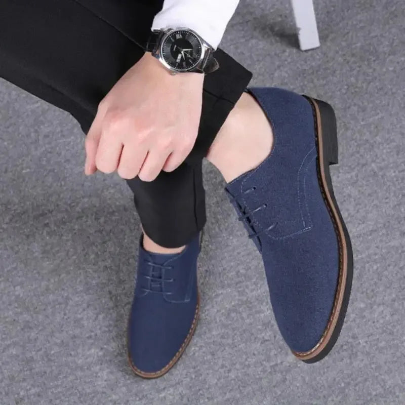Zapatos de hombre estilo nobuk con cordones, zapatos Oxford suaves para hombre, planos 2023, zapatillas deportivas transpirables de color sólido, zapatos deportivos casuales.