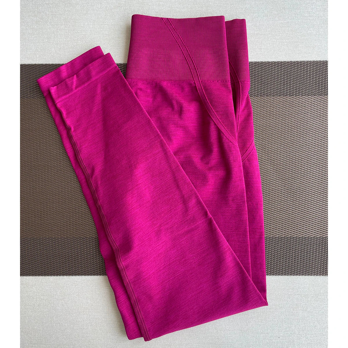 Pantalones deportivos ajustados sin costuras TKITK, leggings de gimnasio para mujer, pantalones de yoga suaves de cintura alta, ropa deportiva para fitness.