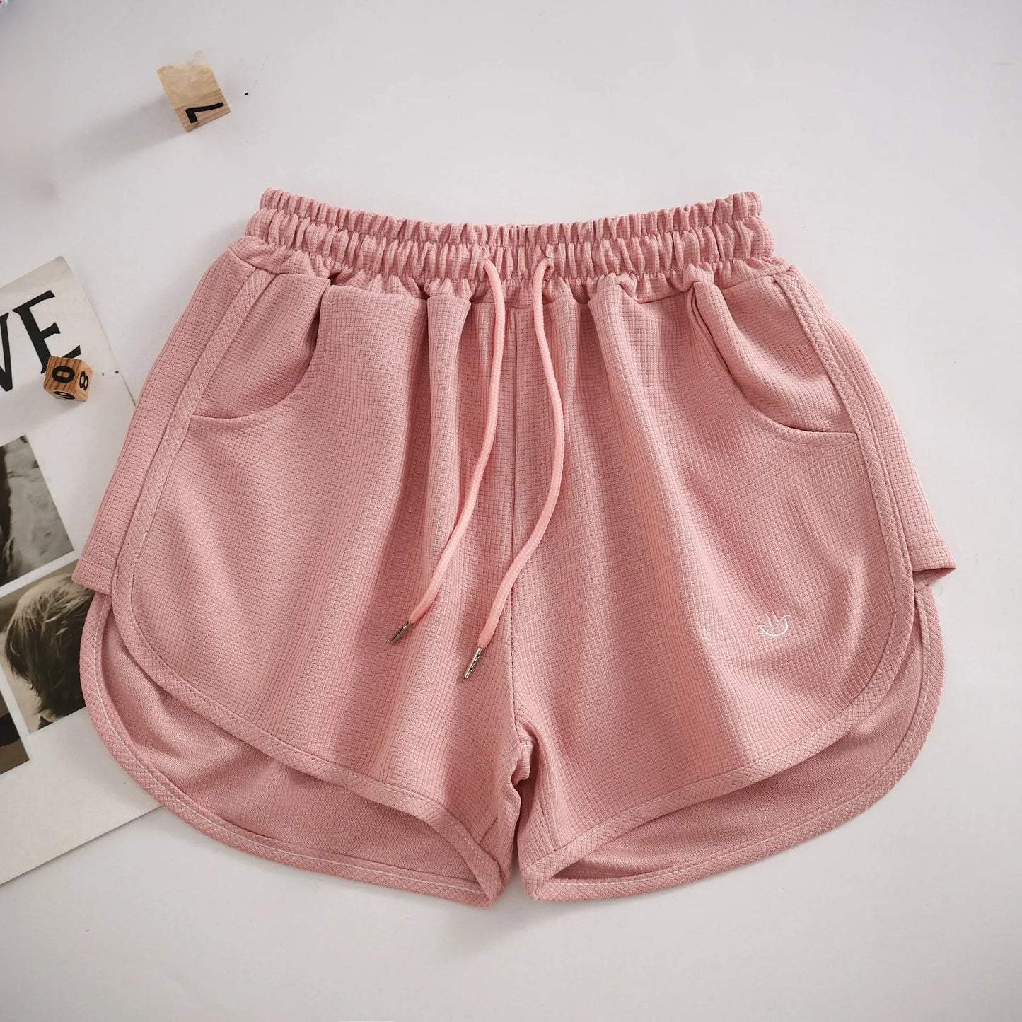 Pantalones cortos informales holgados adelgazantes de verano para mujer, con estampado de cuadros finos, ropa exterior