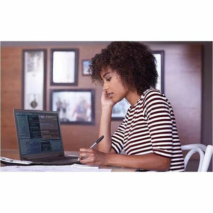 Lenovo ThinkPad P16v Gen 2 21KYS10Q00 40.6cm (16") - WUXGA - Intel Core Ultra 9 185H - Tecnología vPro - 32GB - 1TB SSD - Español Teclado - Negro - Intel Chip - 1920 x 1200 - Windows 11 Pro - NVIDIA con 8GB