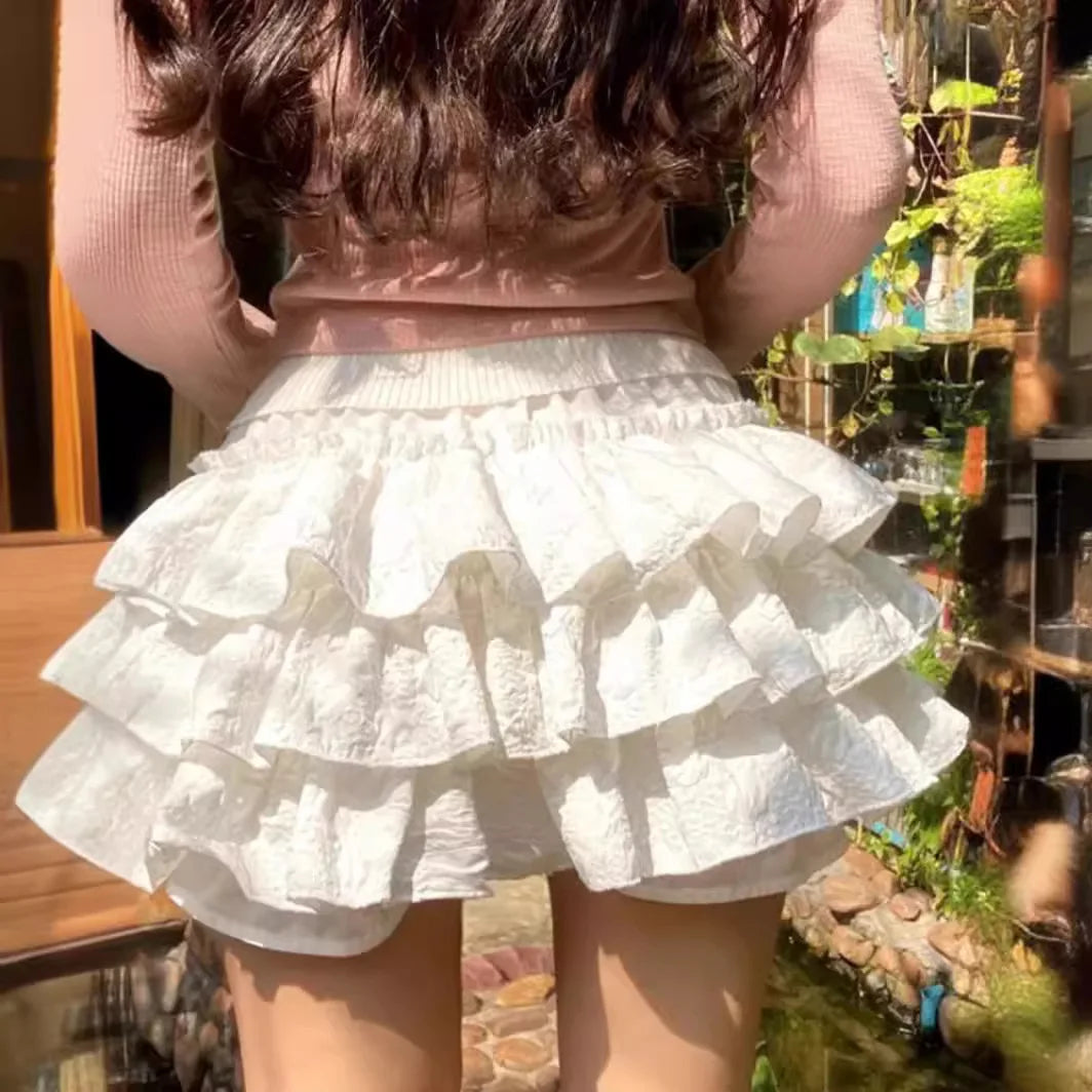 Falda corta estilo Lolita Kawaii para mujer, minifalda plisada blanca con volantes, capas de patchwork y cintura alta, para verano de 2024