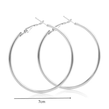Nuevos pendientes de aro con forma de círculo hueco geométrico de moda, joyería de moda, pendientes de hipérbole para mujer, regalo para niñas