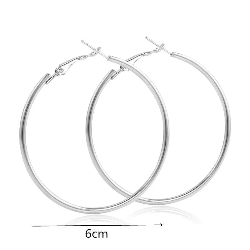Nuevos pendientes de aro con forma de círculo hueco geométrico de moda, joyería de moda, pendientes de hipérbole para mujer, regalo para niñas