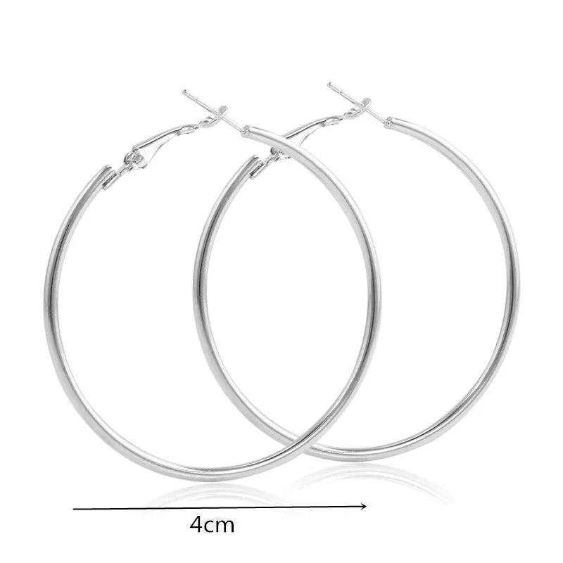 Nuevos pendientes de aro con forma de círculo hueco geométrico de moda, joyería de moda, pendientes de hipérbole para mujer, regalo para niñas
