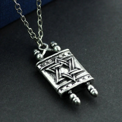 Collar con colgante religioso para hombre y mujer, con amuleto de la Estrella de David, rollo de la Torá, hebreo judío