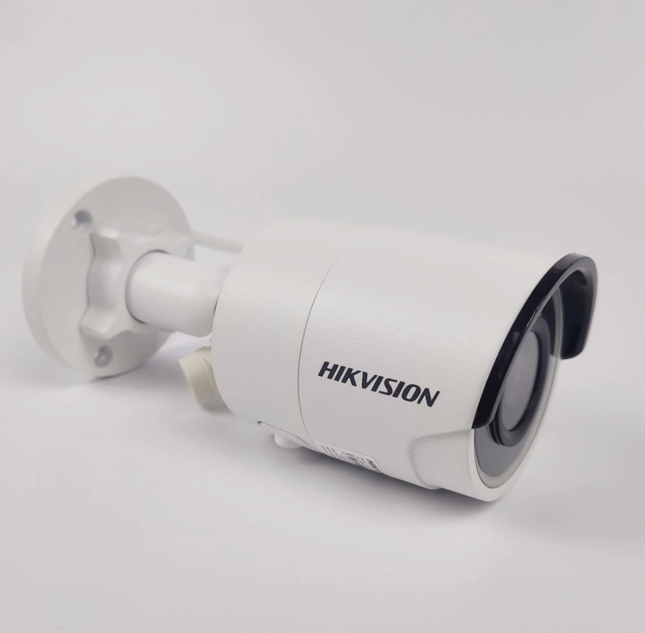 Cámara de red tipo bala fija mini Hikvision DS-2CD2063G2-I de 6 MP, IP67, PoE, IR, CCTV para exteriores, WDR (original en inglés).