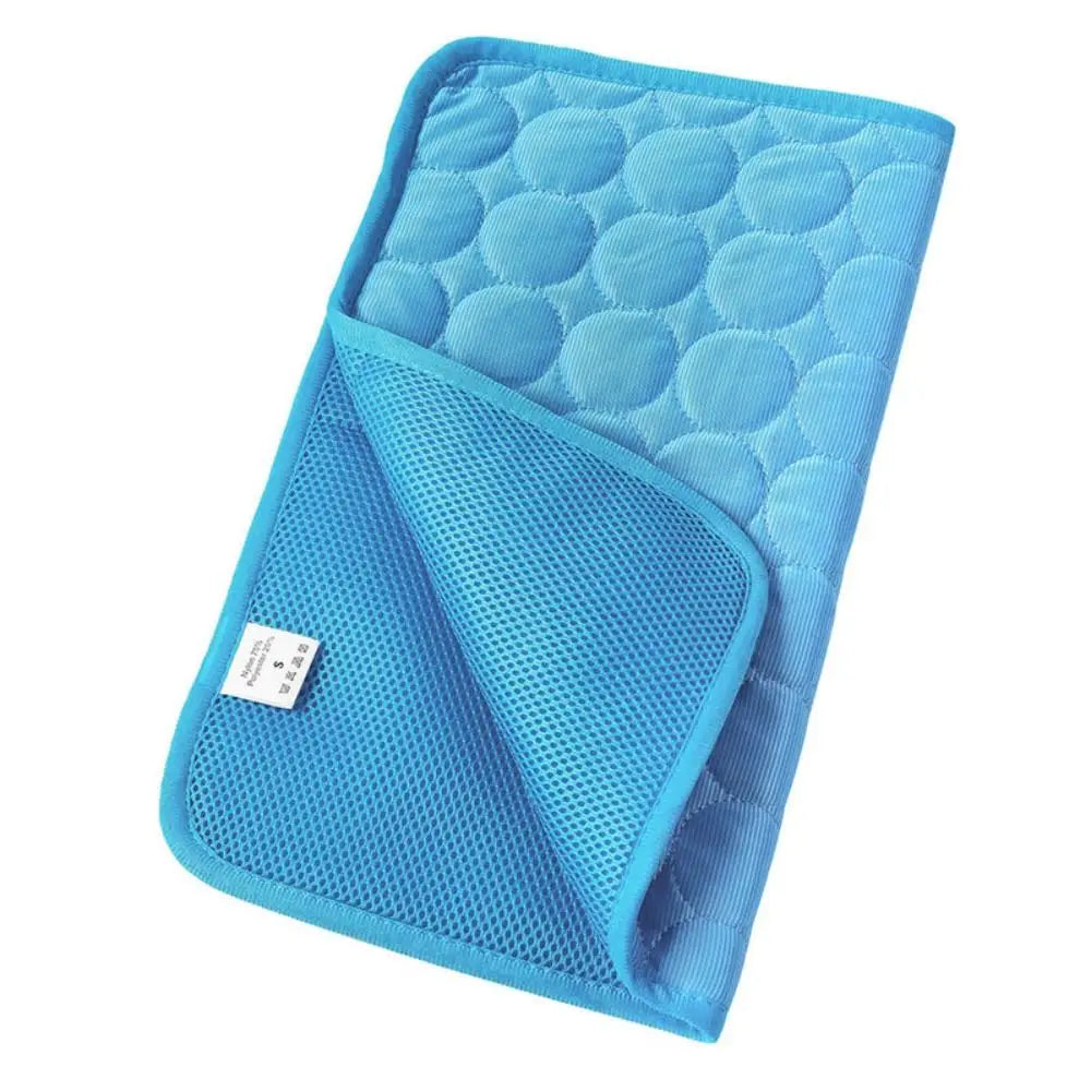 Nueva colchoneta refrescante de verano para perros, manta para gatos, sofá, cama transpirable para mascotas, lavable para perros pequeños, medianos y grandes, para coche.
