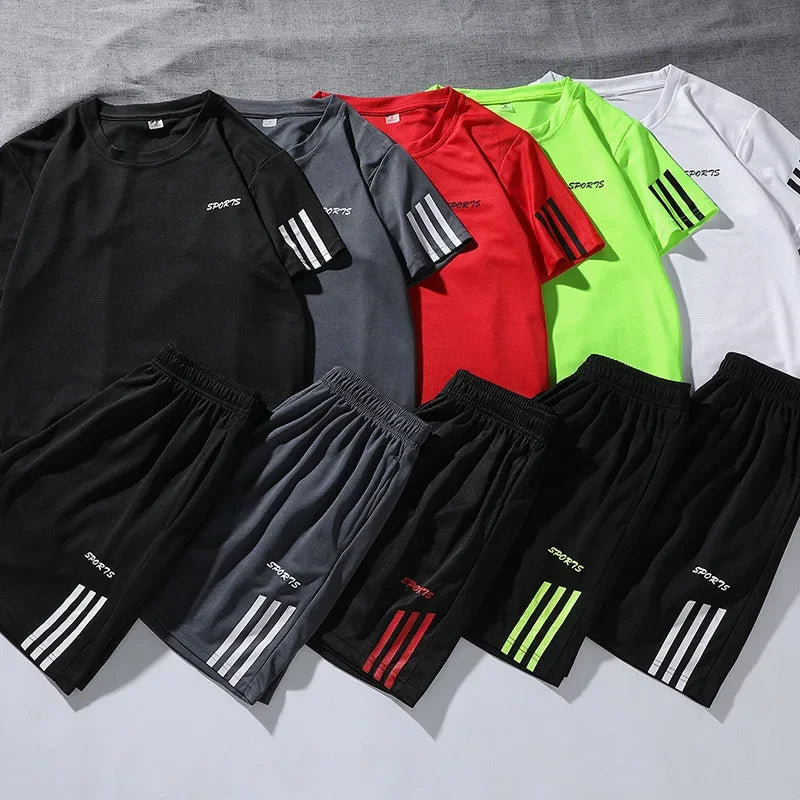 Conjunto de ropa deportiva de verano para hombre, camiseta y pantalones cortos de secado rápido, ropa deportiva para exteriores, talla grande, ligera, de producción china.