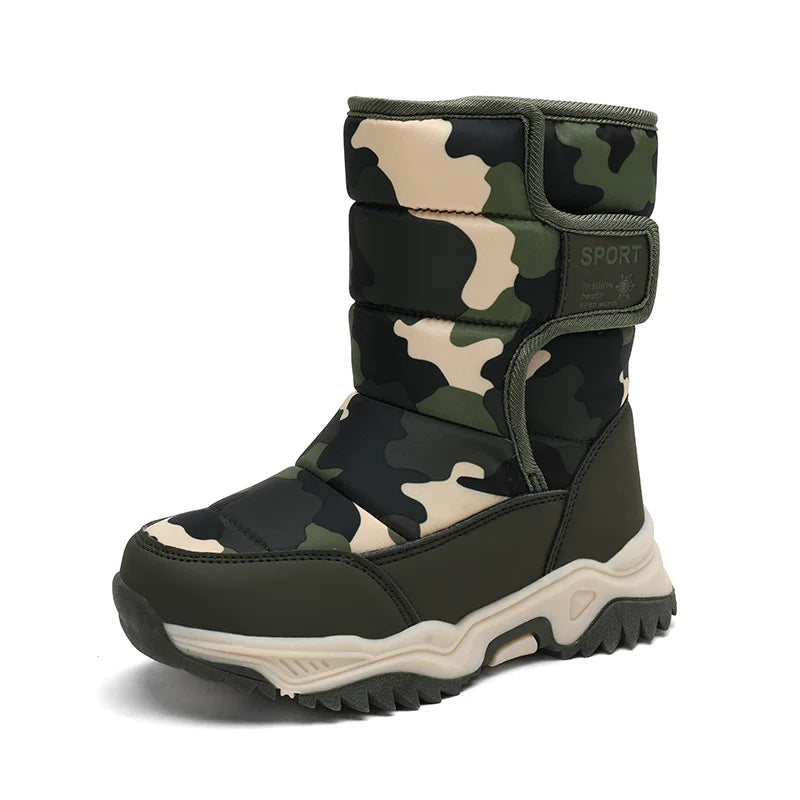 Zapatos de invierno 2025 para niños, de felpa, impermeables, antideslizantes, con suela de goma, botas de nieve cálidas a la moda para exteriores.