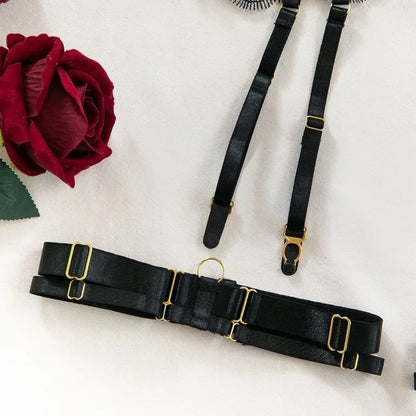 Tornova - Conjunto de ropa interior sexy con bordado de 5 piezas para mujer, de malla con retazos, transparente, con cuello halter y ligas, lencería sexy