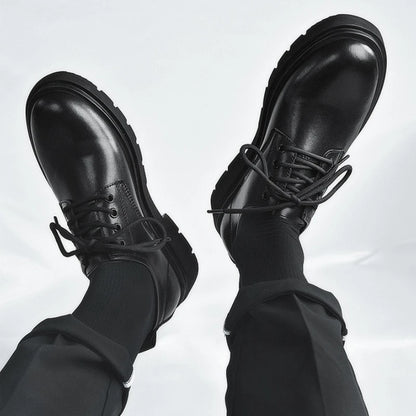 Zapatos de cuero negros para hombre, plataforma, suela suave, resistentes al desgaste, informales, para jóvenes, negocios, fiestas, paseos por la ciudad, zapatillas nuevas