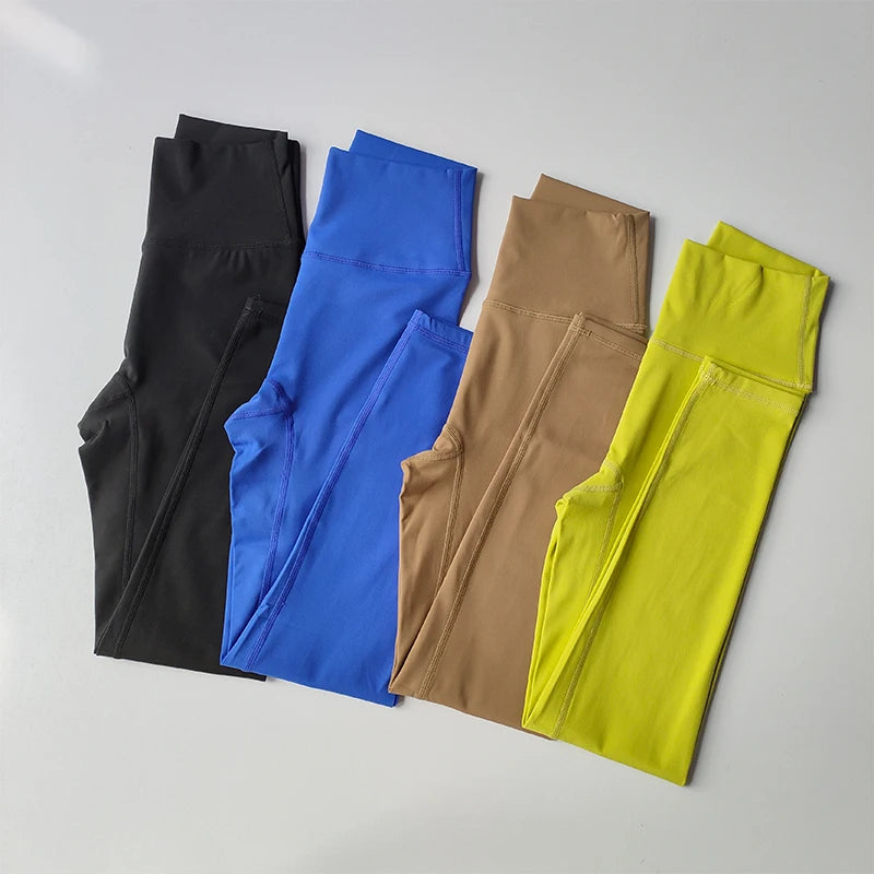 Conjunto de yoga Naked Feel para mujer, sujetador deportivo de alto impacto con almohadillas integradas y leggings que realzan los glúteos, ideal para entrenar en el gimnasio.