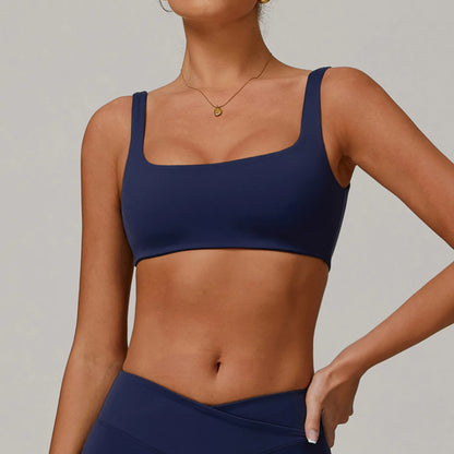 Nuevo conjunto de yoga para mujer, ropa deportiva para gimnasio, sujetador deportivo y pantalones cortos, conjuntos de leggings, atuendos de sensación desnuda, ropa deportiva femenina, chándal