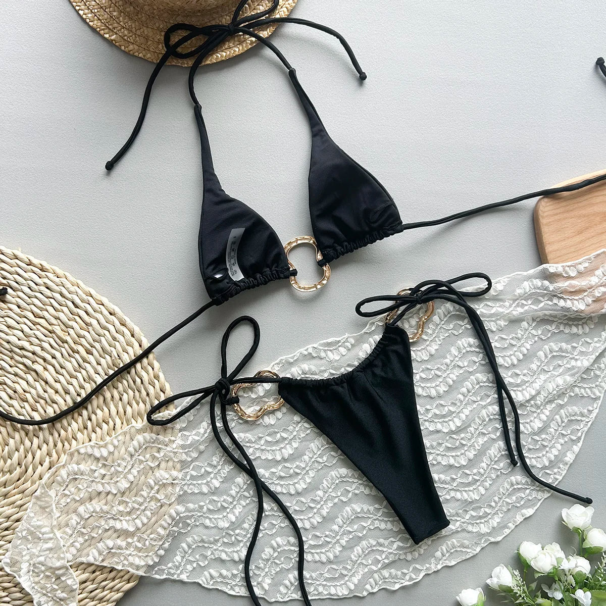 Conjunto de bikini de talle alto para mujer, sexy, con cuello halter, tanga ajustable, traje de baño de color liso con anillo dorado para playa, piscina y fiesta.