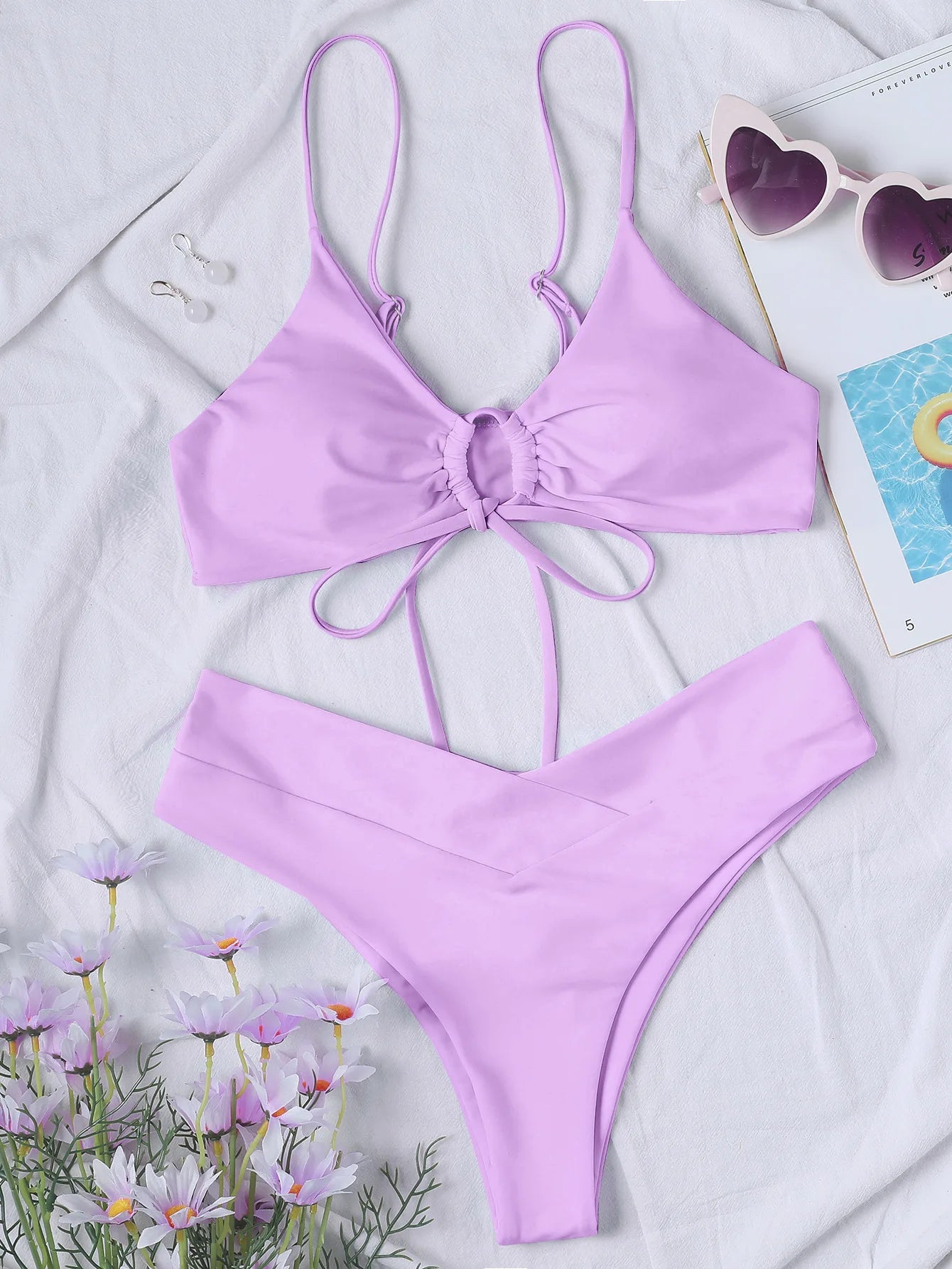 Nuevo conjunto de bikini de alta elasticidad para verano de 2025, dos piezas, color sólido, con cordones, traje de baño sexy para mujer, traje de baño de playa.