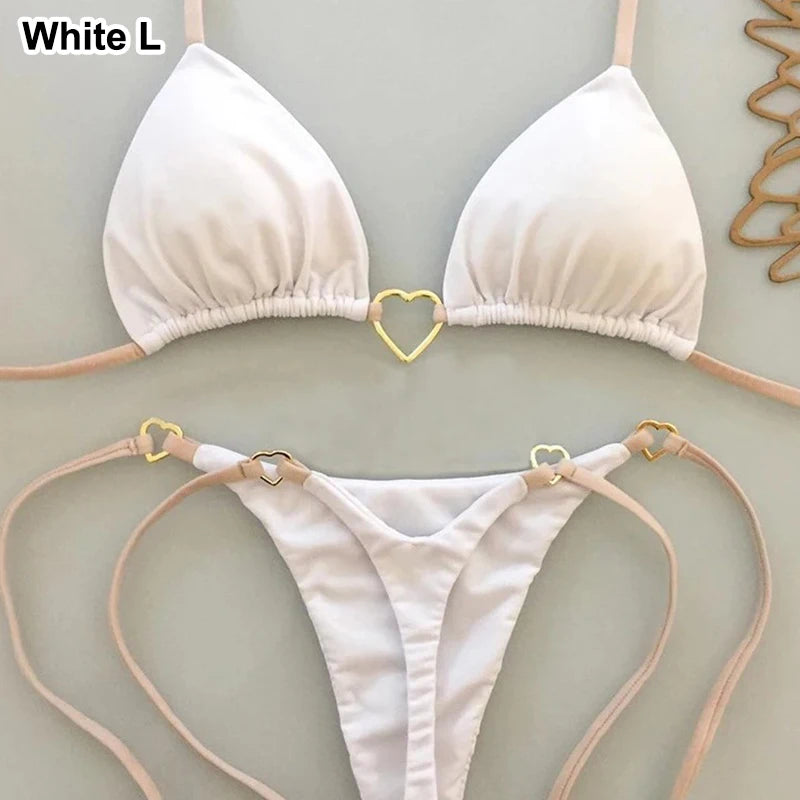 Bikini de dos piezas de color liso con escote halter y tiras, estilo triángulo, con hebilla metálica en forma de corazón. Traje de baño con cordones para mujer.