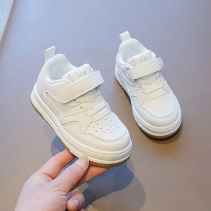 Zapatos blancos para niños, primavera y otoño, deportivos, antideslizantes, ligeros, de suela blanda, informales.
