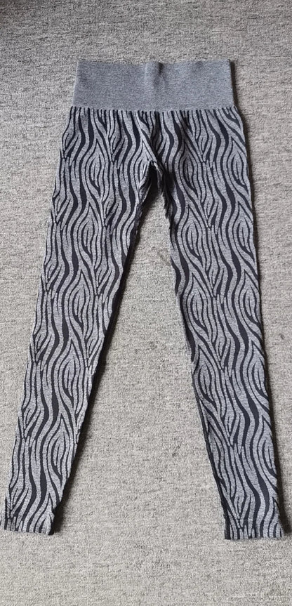 Pantalones de yoga de nueve puntos con estampado de leopardo y copos de nieve, leggings para mujer, pantalones deportivos de cintura sin costuras con estampado animal, ropa de mujer