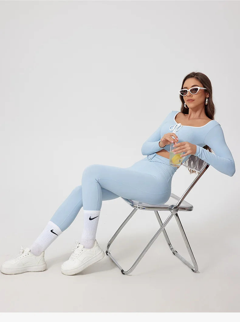 Conjunto de yoga para mujer: camiseta de manga larga, ropa deportiva, top corto, leggings de cintura alta y conjunto deportivo.