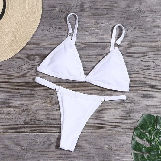 Bikini triangular de color puro, traje de baño separado de metal para mujer, traje de baño de una sola capa de seda color leche, modelo femenino, marca china