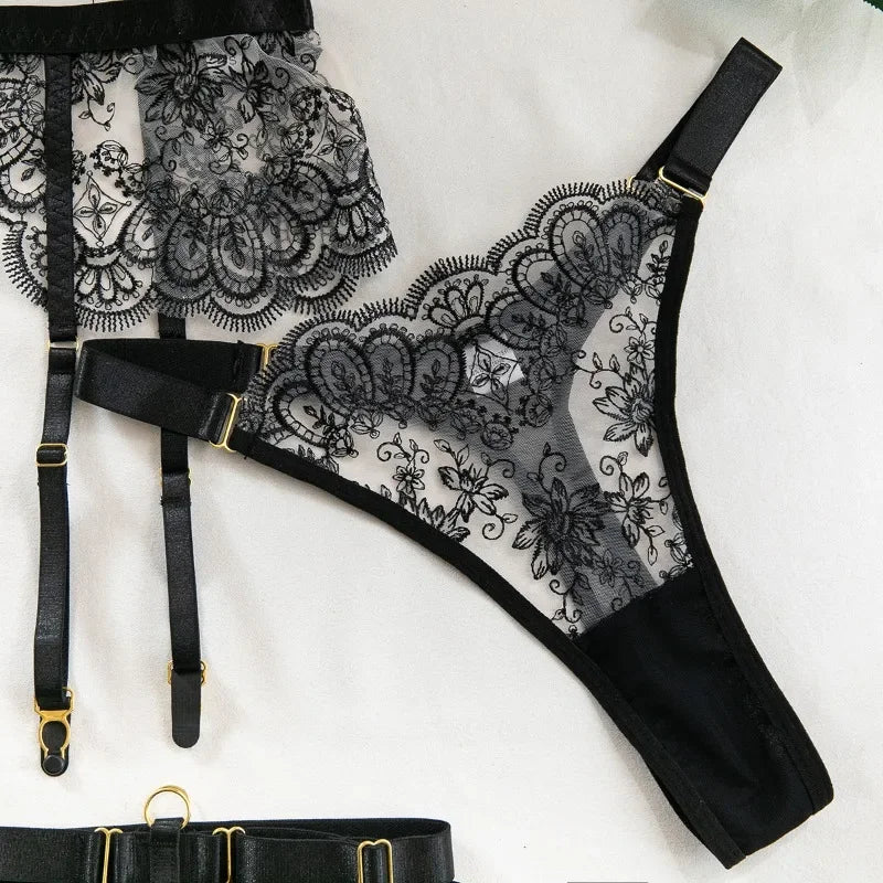 Tornova - Conjunto de ropa interior sexy con bordado de 5 piezas para mujer, de malla con retazos, transparente, con cuello halter y ligas, lencería sexy