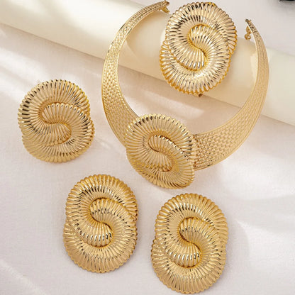 Conjunto de collar, pendientes, pulsera y anillo con símbolo geométrico de caracol marino, accesorios de joyería de China continental.