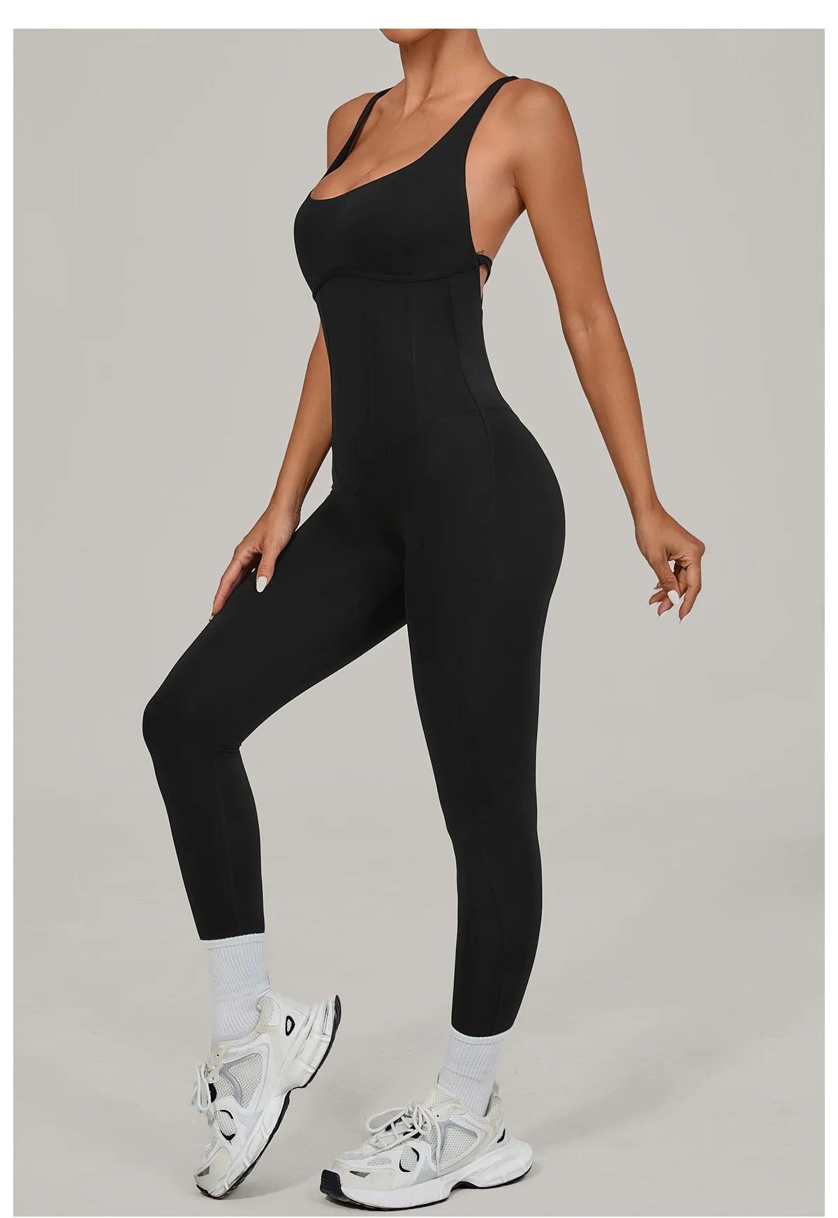 Nuevo mono de yoga para mujer, sexy, con espalda en V, cintura alta, realce de glúteos, tirantes ajustables, conjunto de yoga de secado rápido y transpirable, mono deportivo.